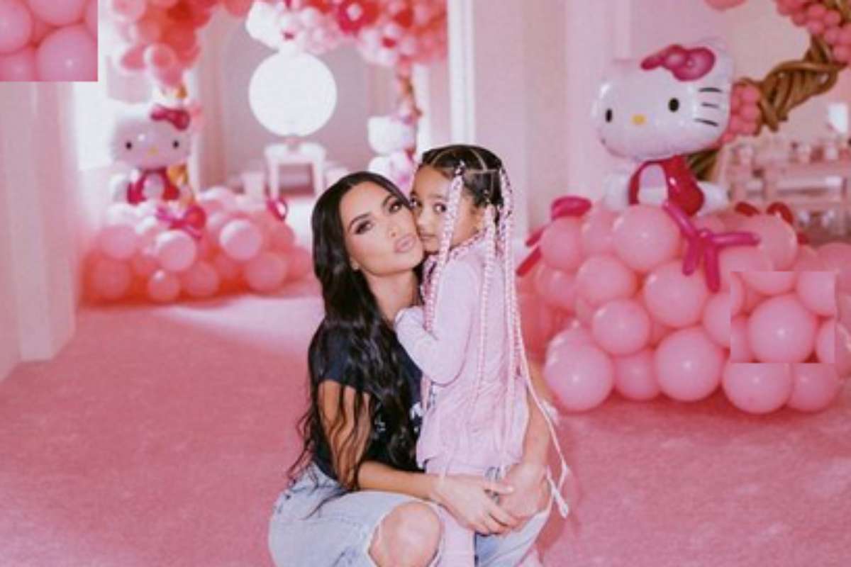 Kim Kardashian abraça Chicago em sua festa de aniversário