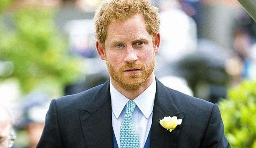 Príncipe Harry nega ter sido padrinho do casamento de seu irmão William