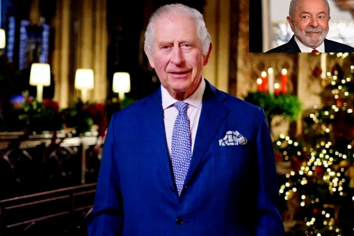 Rei Charles III de terno azul, presidente Lua no detalhe