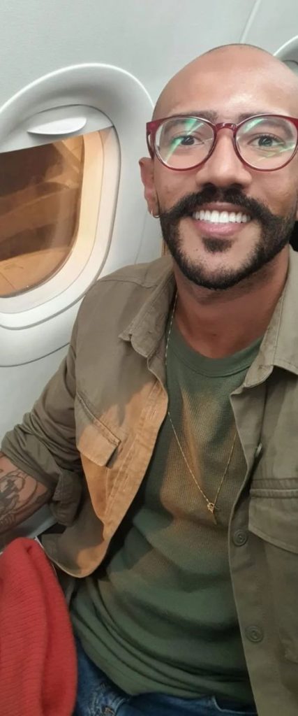 rick-selfie-427x1024-1 Rick Camargo