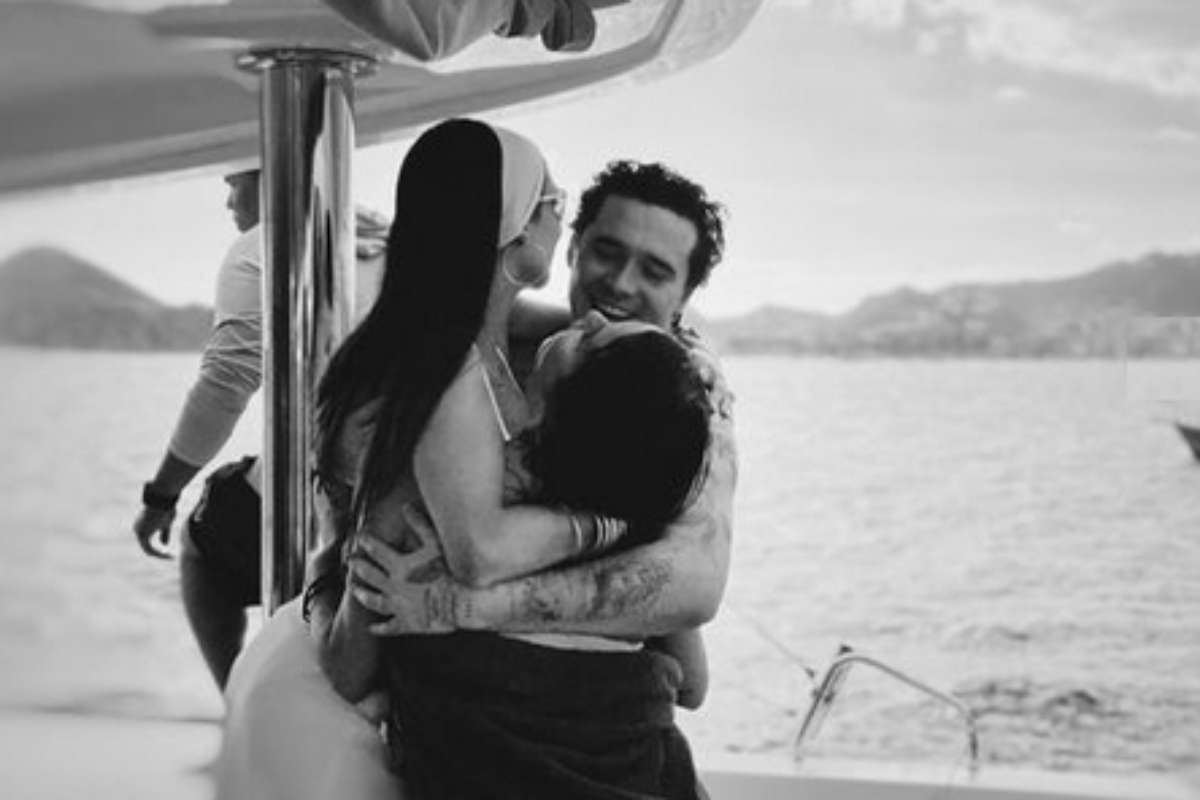 Selena Gomez abraça Nicola e Brooklyn Beckham