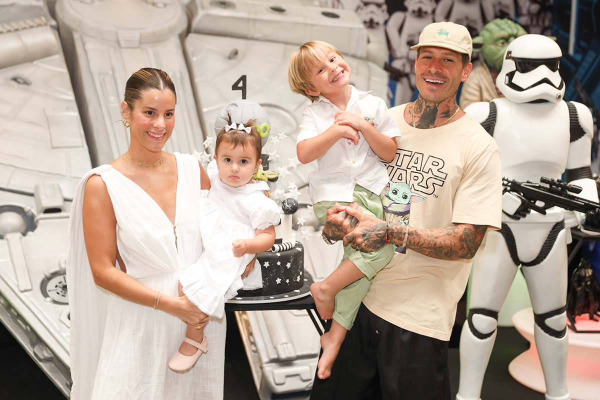 Shantal com o marido Mateus Verdelho e os filhos Filippo e Domenica