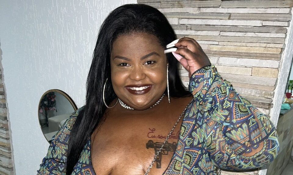 MC Carol confirma que traiu noivo e está ‘oficialmente solteira’