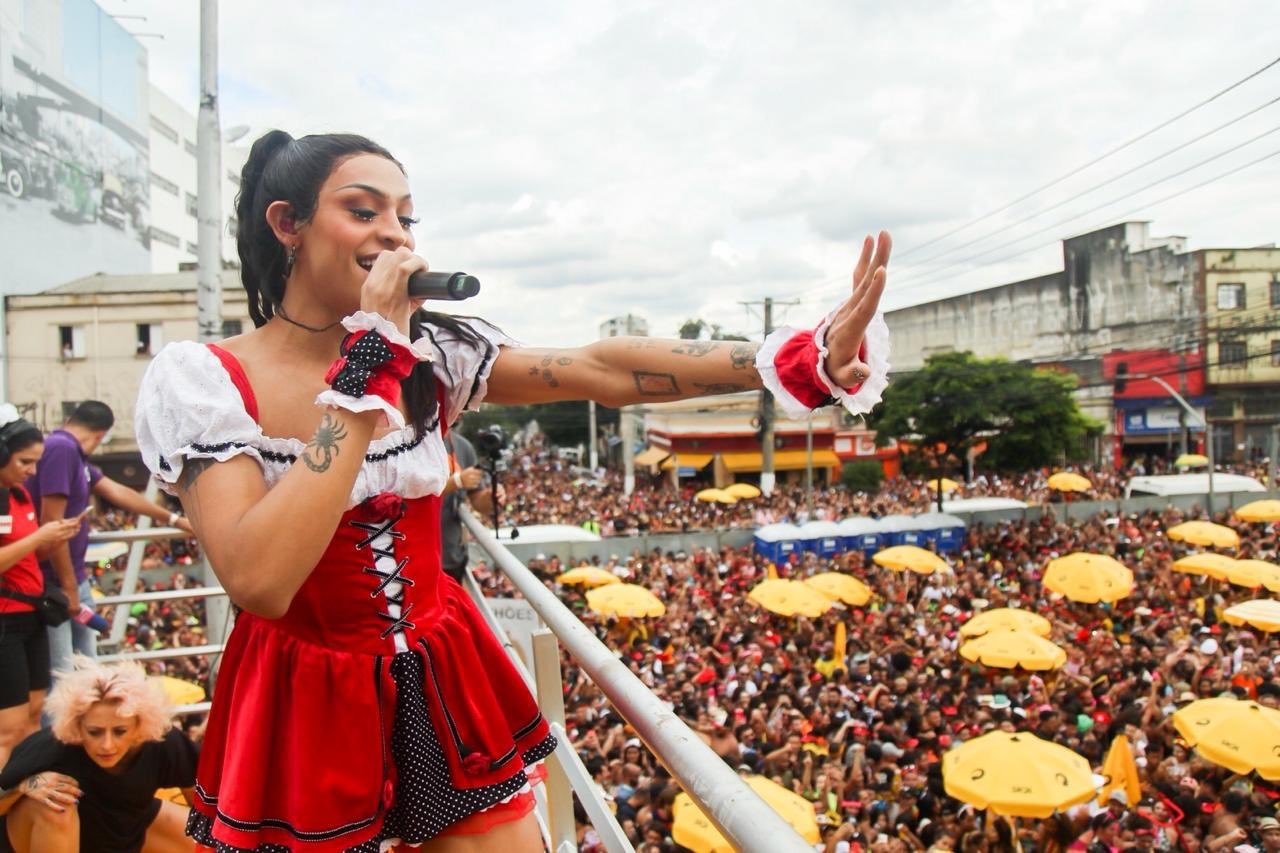 Vem aí! Pabllo Vittar confirma bloco de Carnaval para 2023: “É real”