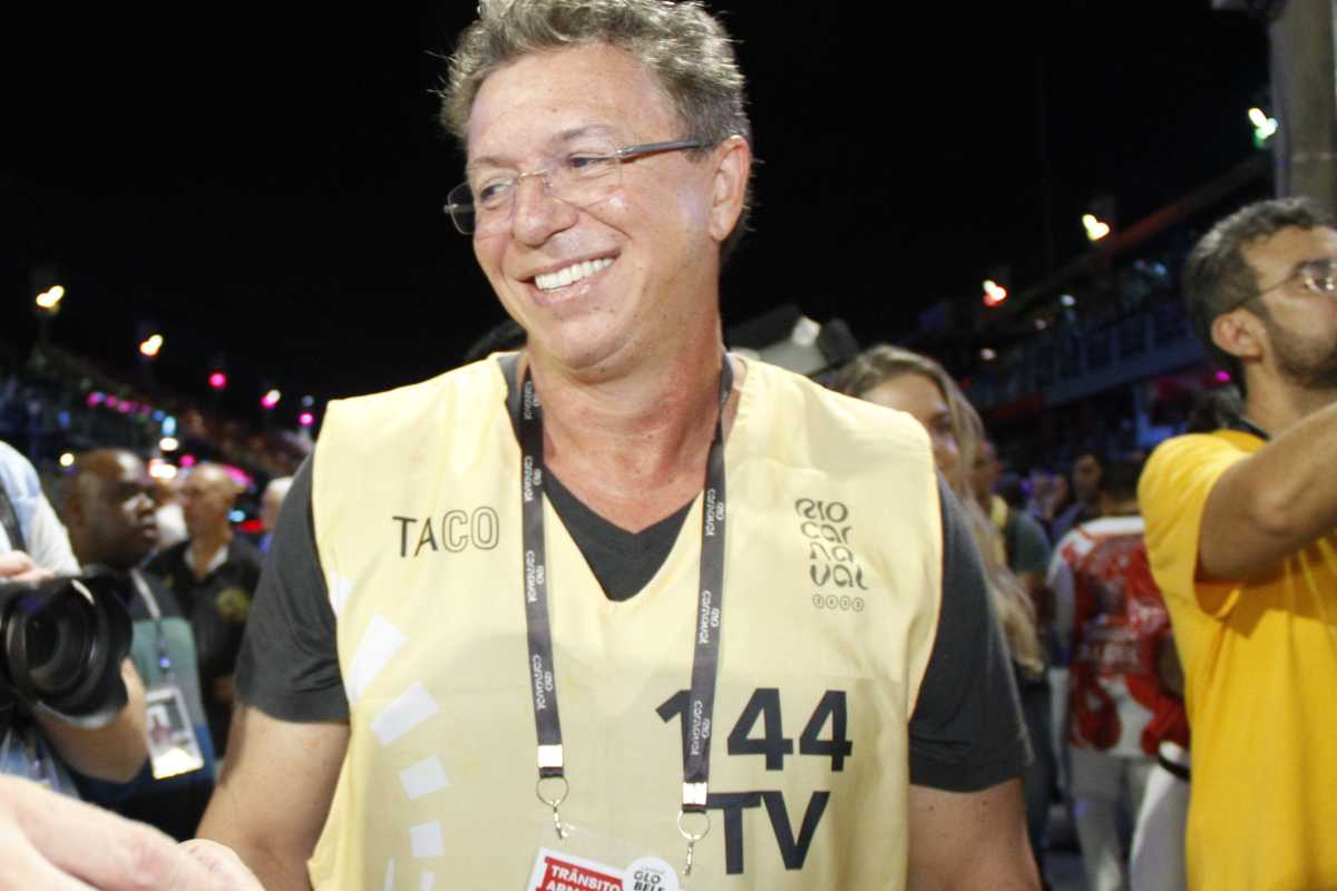 Boninho na quadra do Salgueiro no Carnaval do Rio de Janeiro
