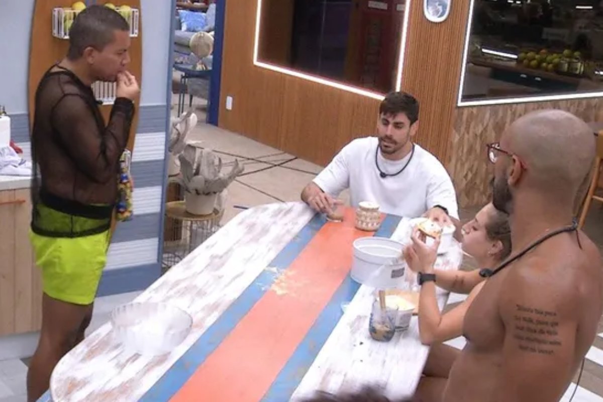 brothers tomando café da manhã na cozinha da xepa do bbb23