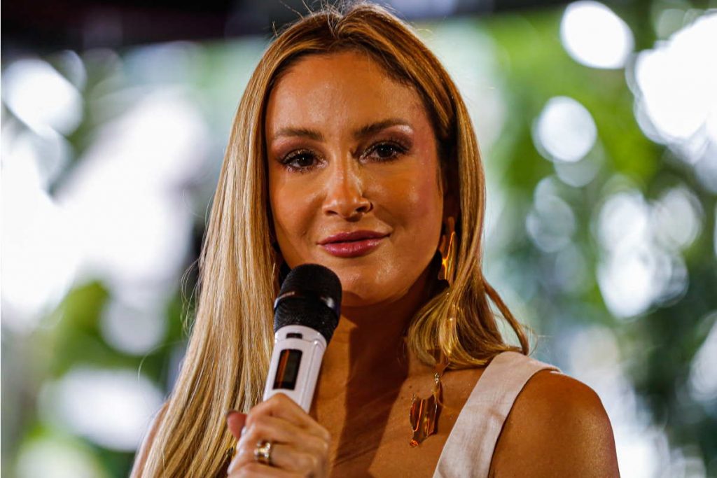 claudia-leitte-coletiva-um-1024x683-1 Claudia Leitte coletiva