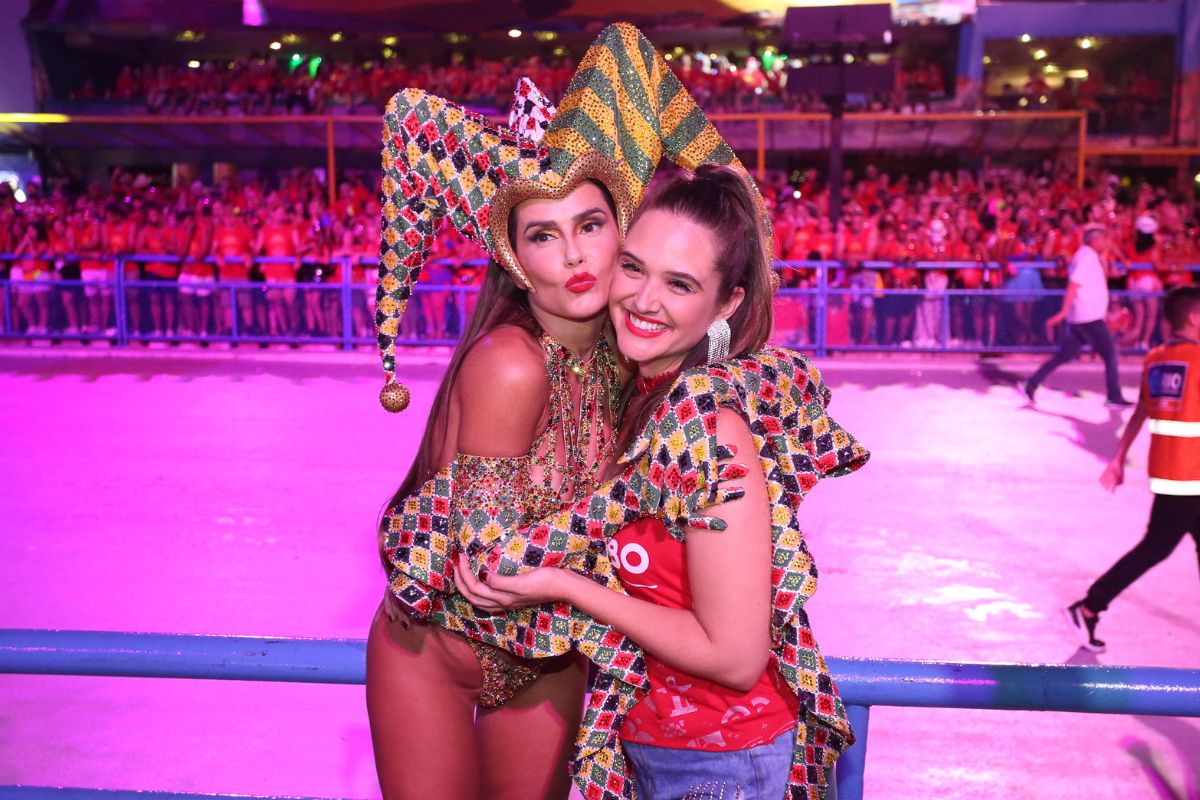 deborah secco e juliana paiva