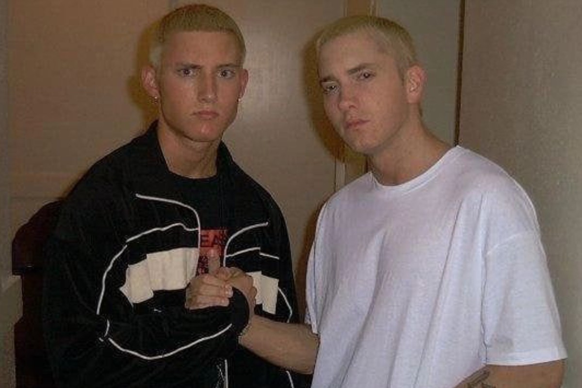 eminem posando com seu dublê ryan shepard