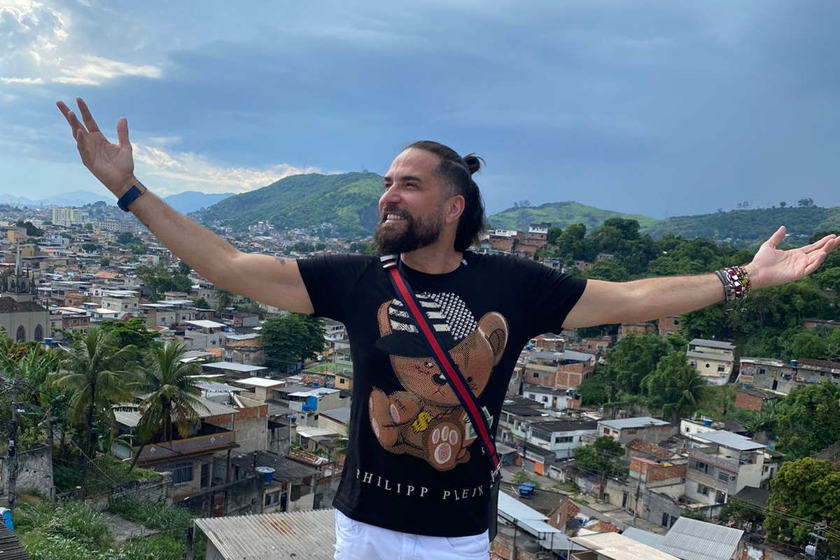 Latino na comunidade