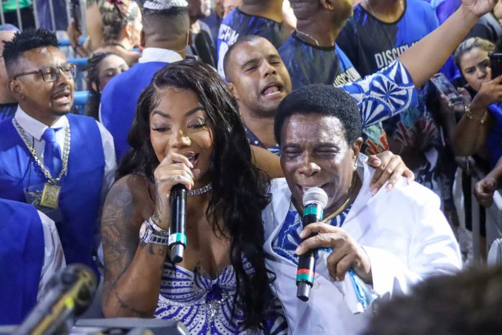 ludmilla-cantando-com-neguinho-beija-flor-carnaval-rio-de-janeiro-2-1024x683-1 Ludmilla cantando com Neguinho da Beija-Flor no Carnaval do Rio de Janeiro
