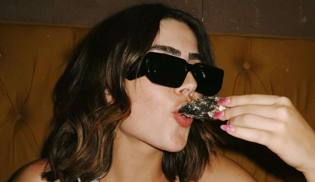 Jade Picon tranquiliza seus fãs: 'Não como só o que posto'