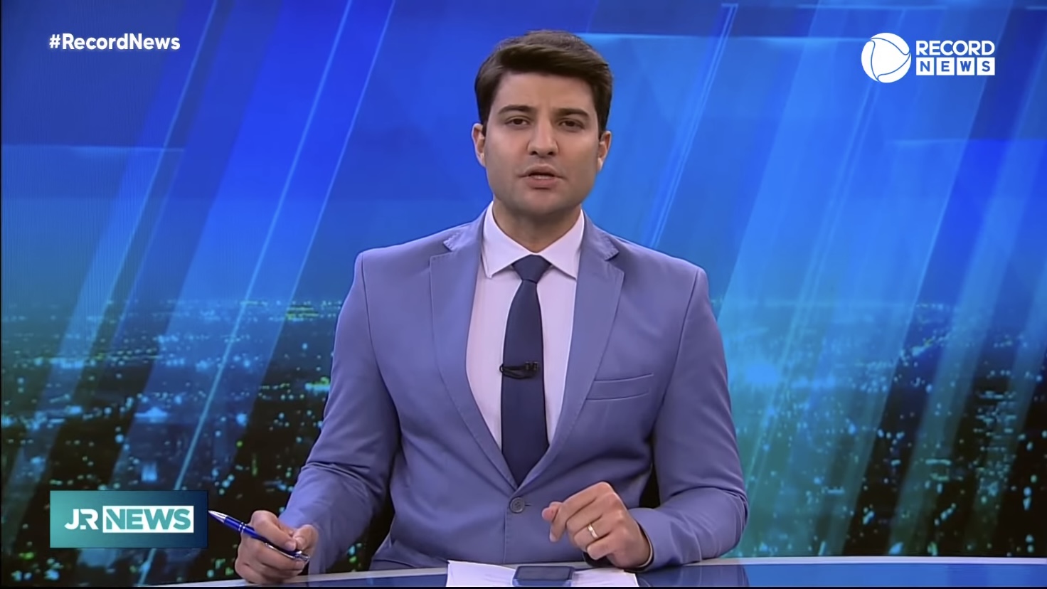 Record News tem queda de transmissão de sinal e canal fica fora do ar por quase meia hora