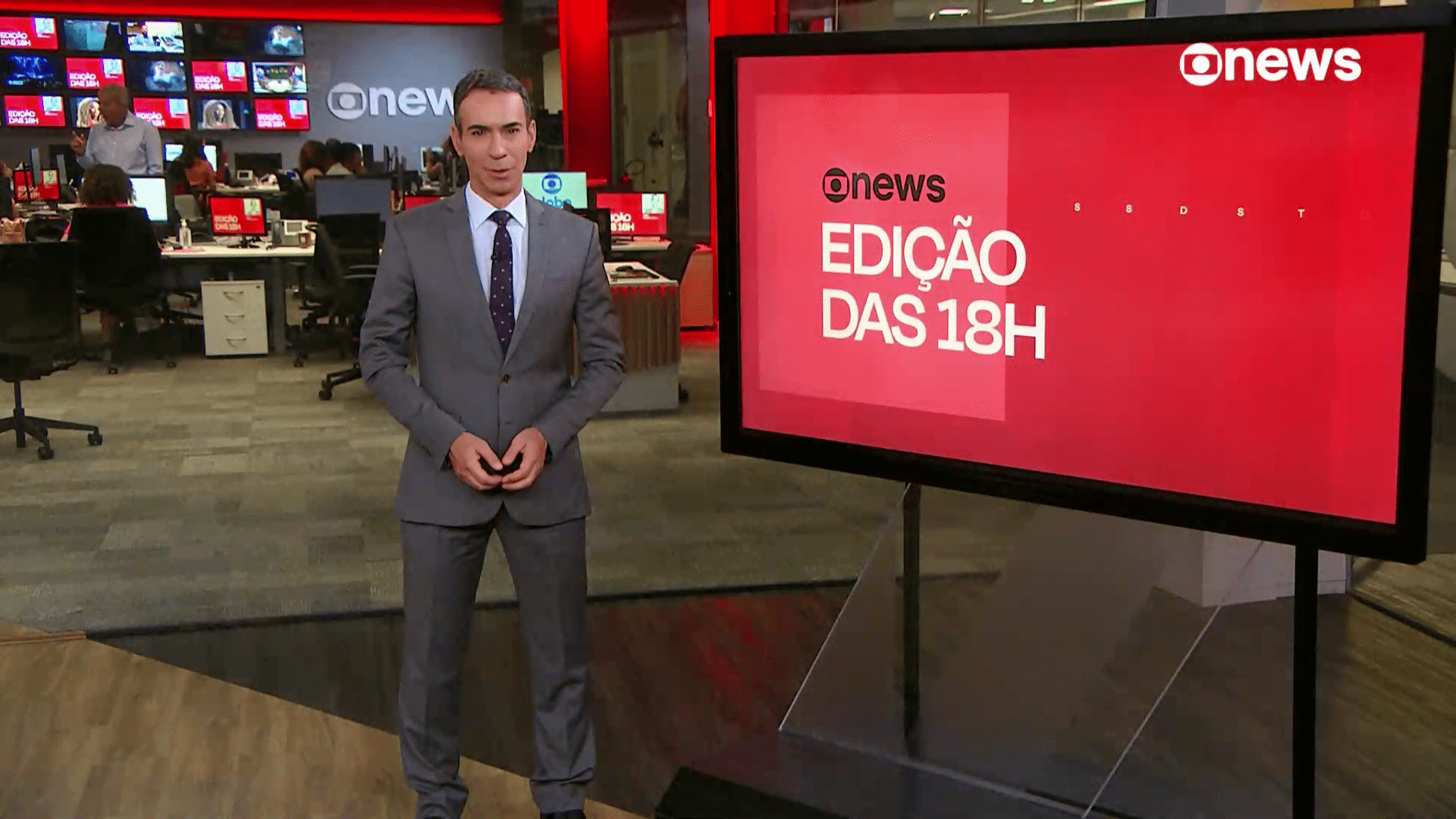 Cesar Tralli assegura liderança da GloboNews em duelo contra Jovem Pan no horário nobre