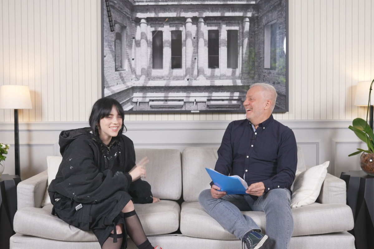 Billie Eilish conversa com Álvaro Pereira Júnior