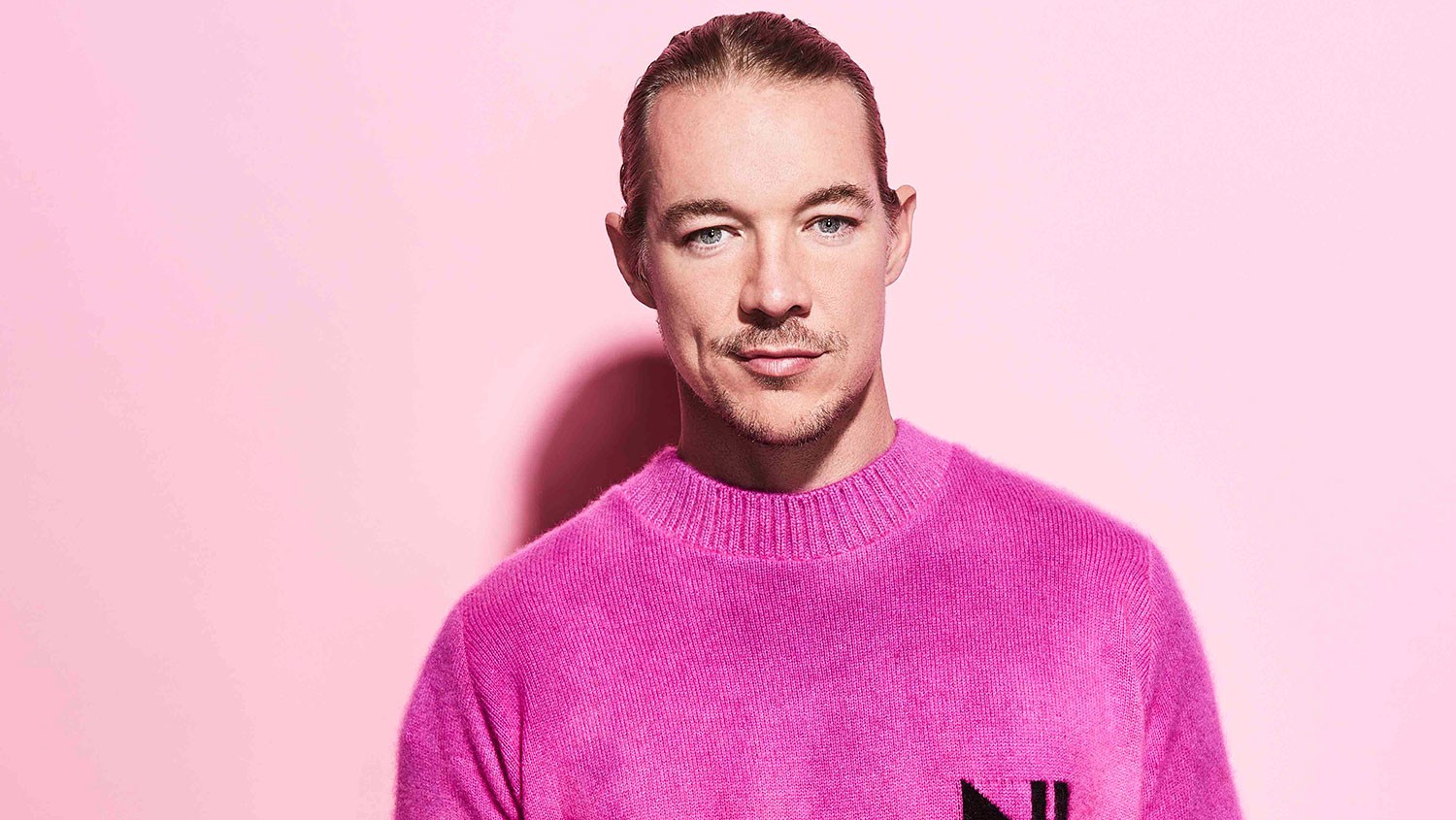 Diplo revela já ter recebido b*qu*te de um rapaz mas garante: “Não sou gay”