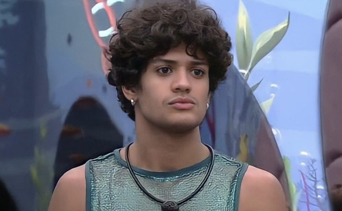 BBB23: Gabriel Mosca se descuida e mostra demais durante o banho; veja