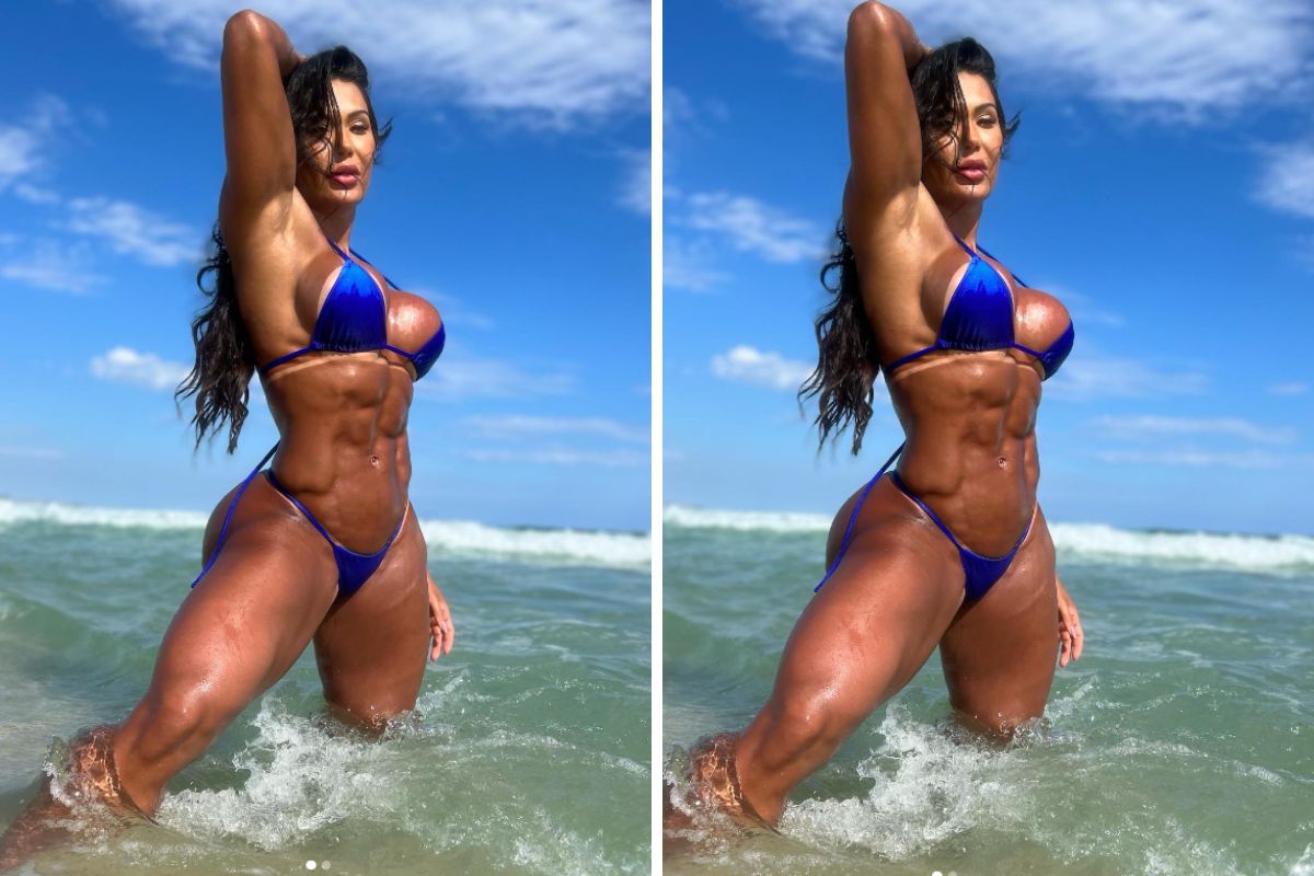 Gracyanne Barbosa, de biquíni, no mar