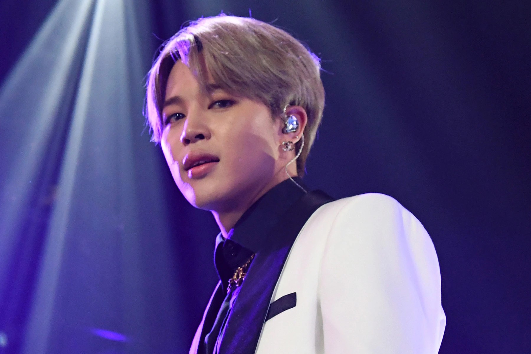 Letra e tradução: ‘Like Crazy (English Version)’ – JIMIN (BTS)