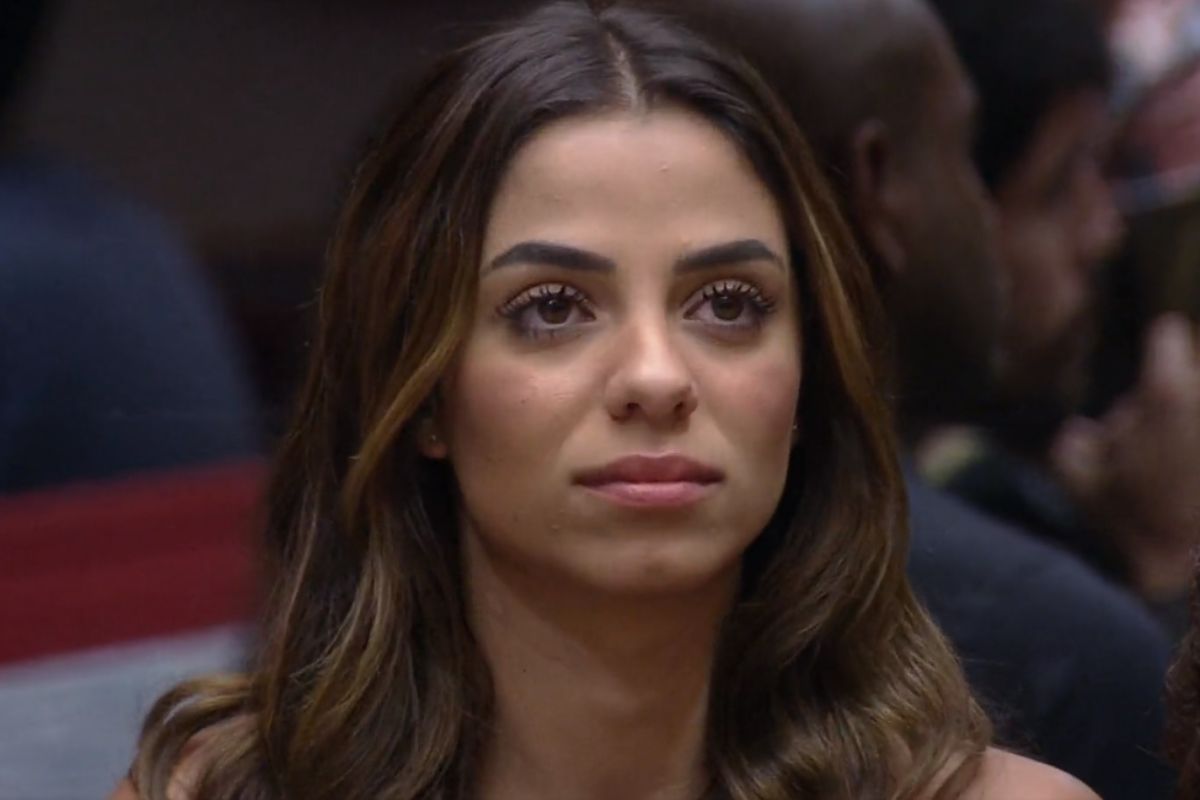 Key Alves durante discurso de eliminação de Tadeu Schmidt