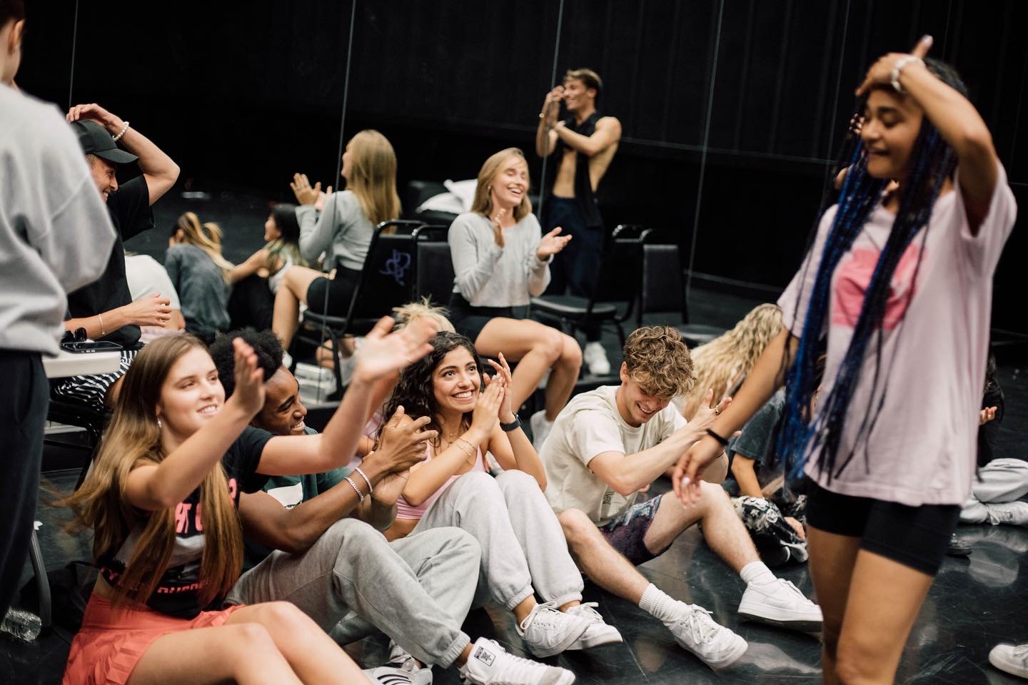 Now United lança “U & Me”; veja letra e tradução