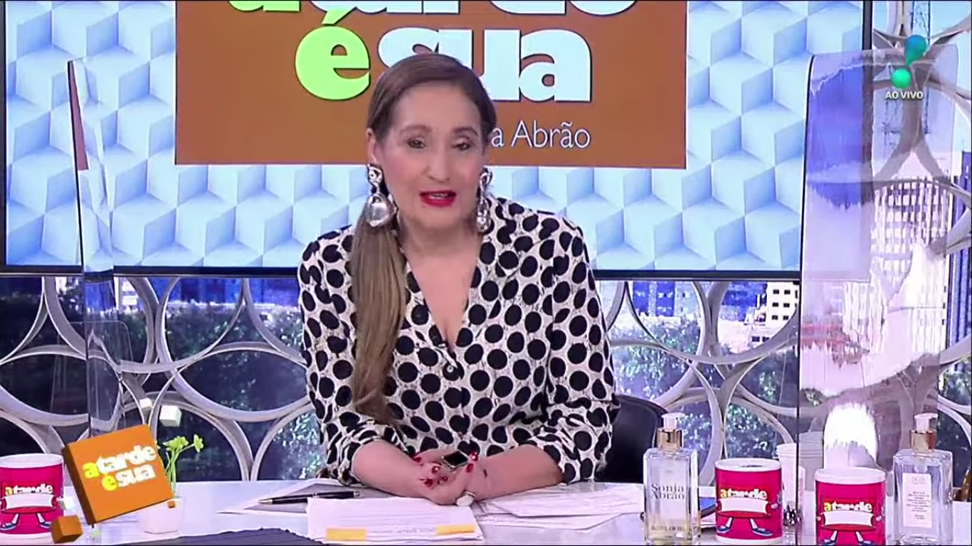 Sonia Abrão revela tratamento após diagnóstico de ansiedade