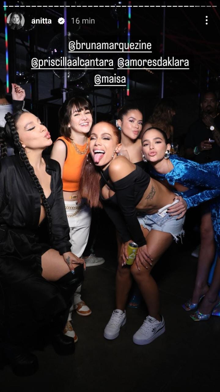 Priscilla Alcantara, Klara Castanho, Anitta, Bruna Marquezine e Maisa Foto: Reprodução/Instagram