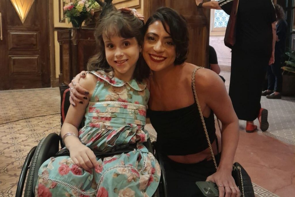 Vitoria Pabst e Carol Castro