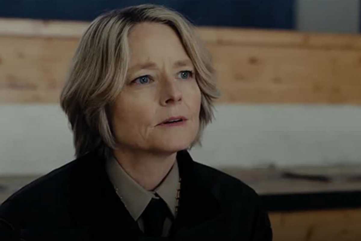 Jodie Foster em cena de True Detective