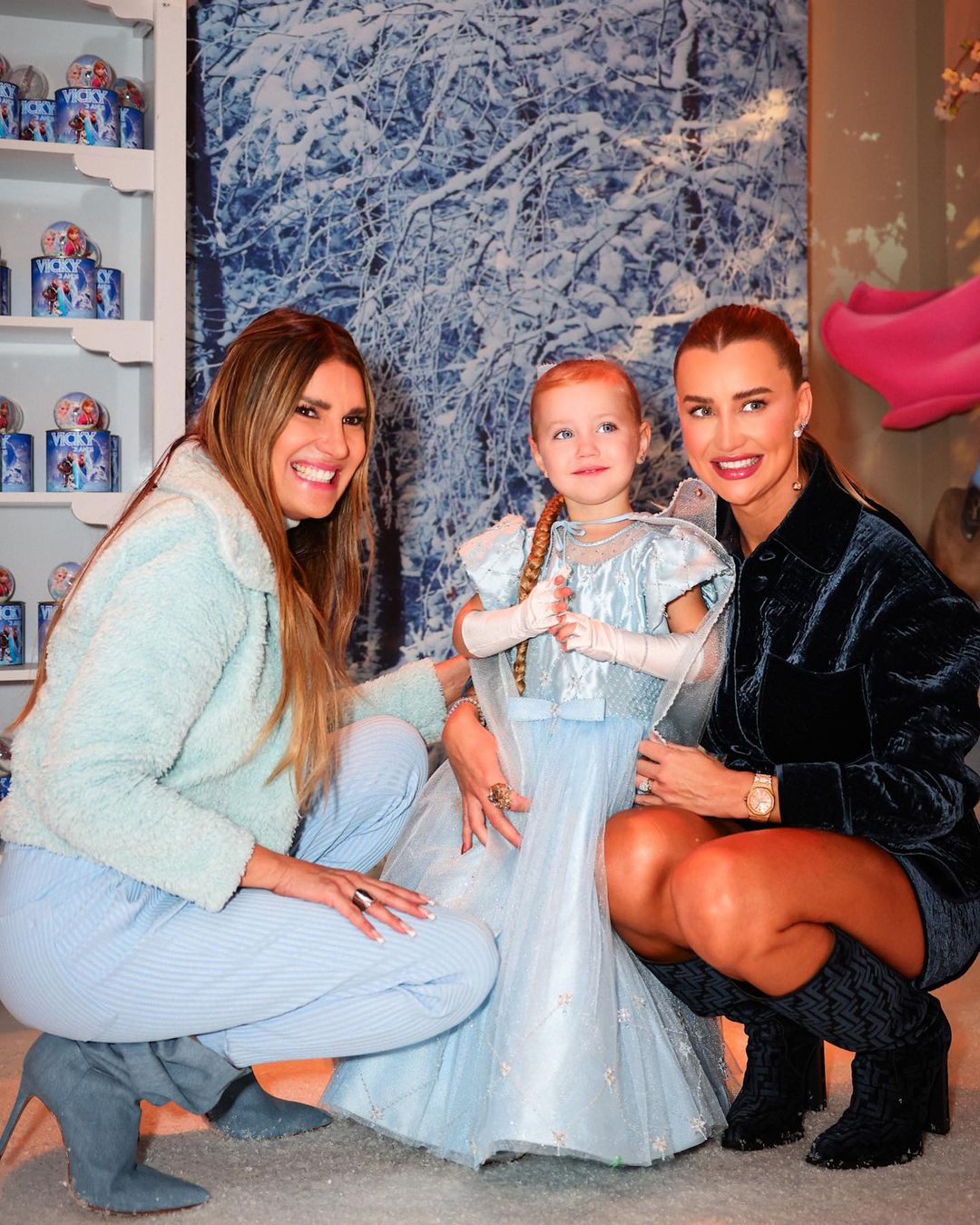 Andrea, Vicky e Ana Paula Siebert. Reprodução/Instagram @andreaguima5