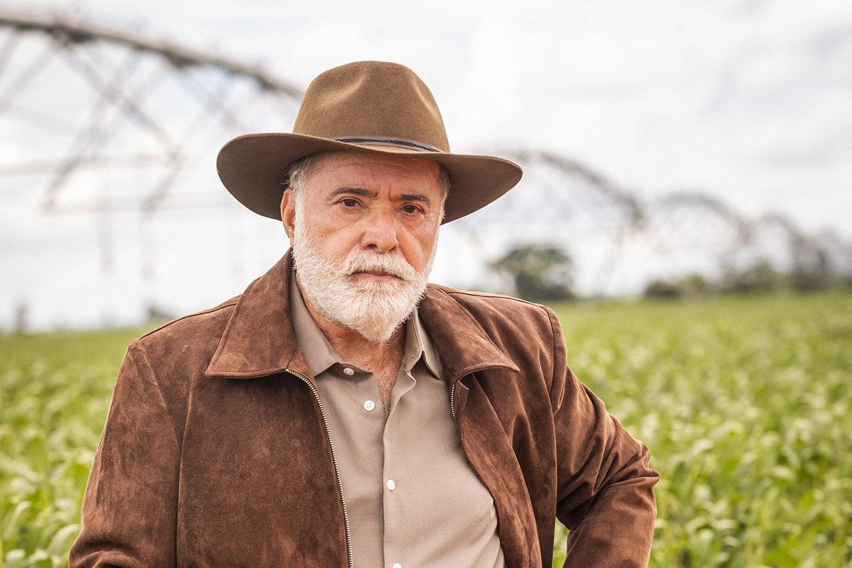 Antônio (Tony Ramos) em Terra e Paixão
