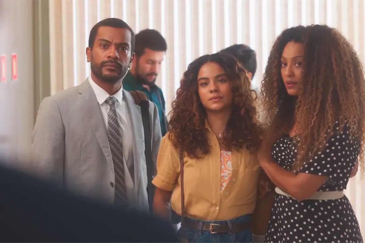 Ben (Samuel de Assis), Jenifer (Bella Campos) e Sol (Sheron Menezzes) em Vai na Fé