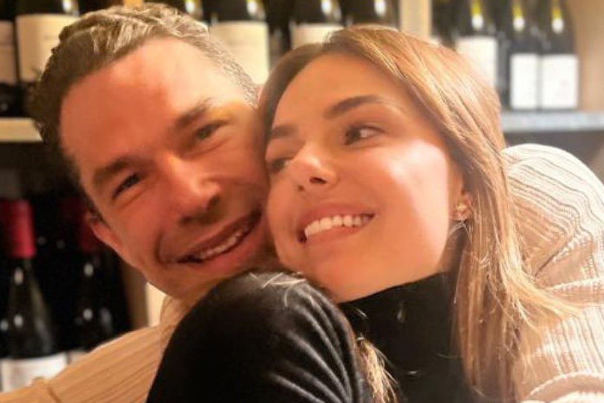 isis valverde posando com marcus buaiz