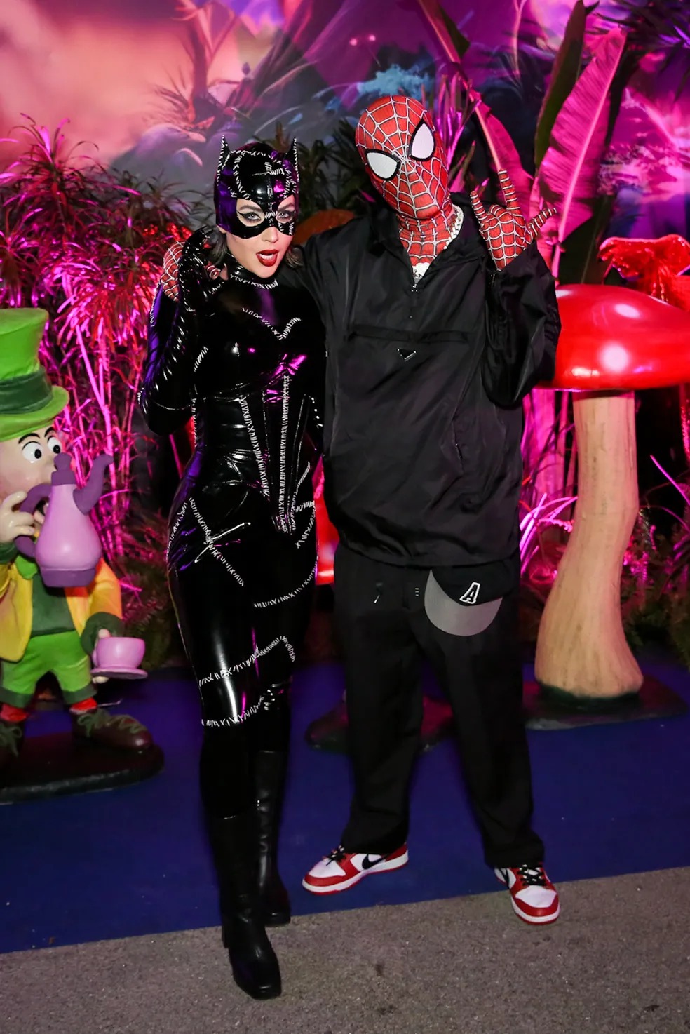 Jade Picon de mulher-gato e Leo Picon de homem aranha. Foto: Roberto Filho e André Horta/BrazilNews