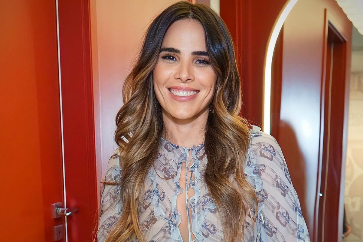 Wanessa sorrindo