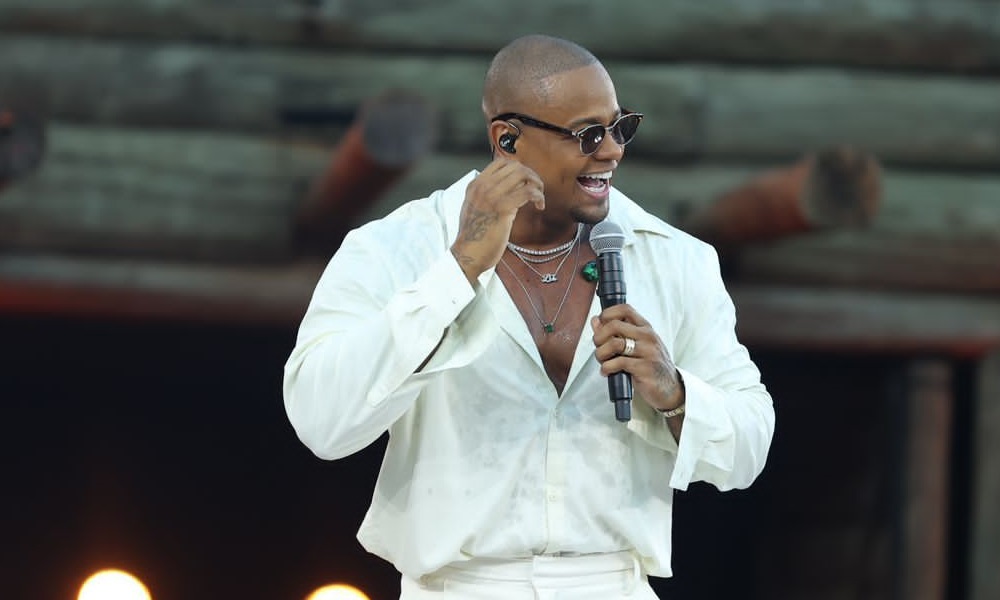 Leo Santana lança clipe e single “Senta Aê”; veja letra