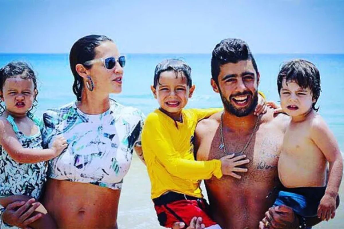 luana piovani e pedro scooby com os 3 filhos