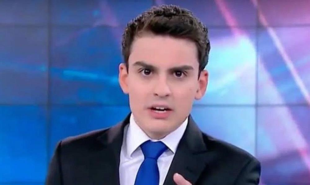 VÍDEO: Dudu Camargo vai pedir emprego na RecordTV e emissora debocha