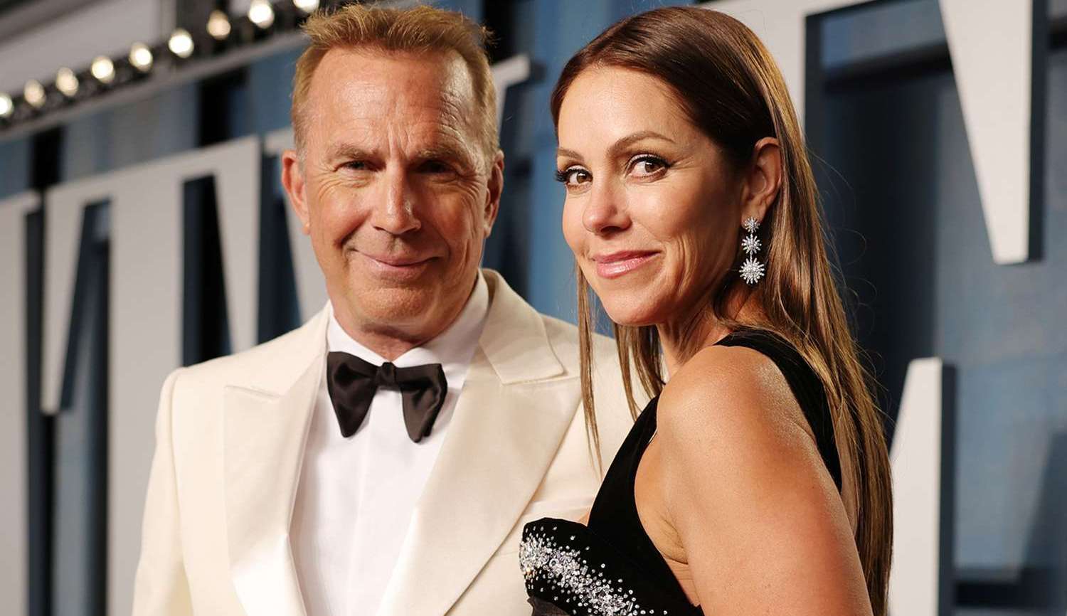 Kevin Costner confronta inquilino de sua casa de praia Lorena Bueri