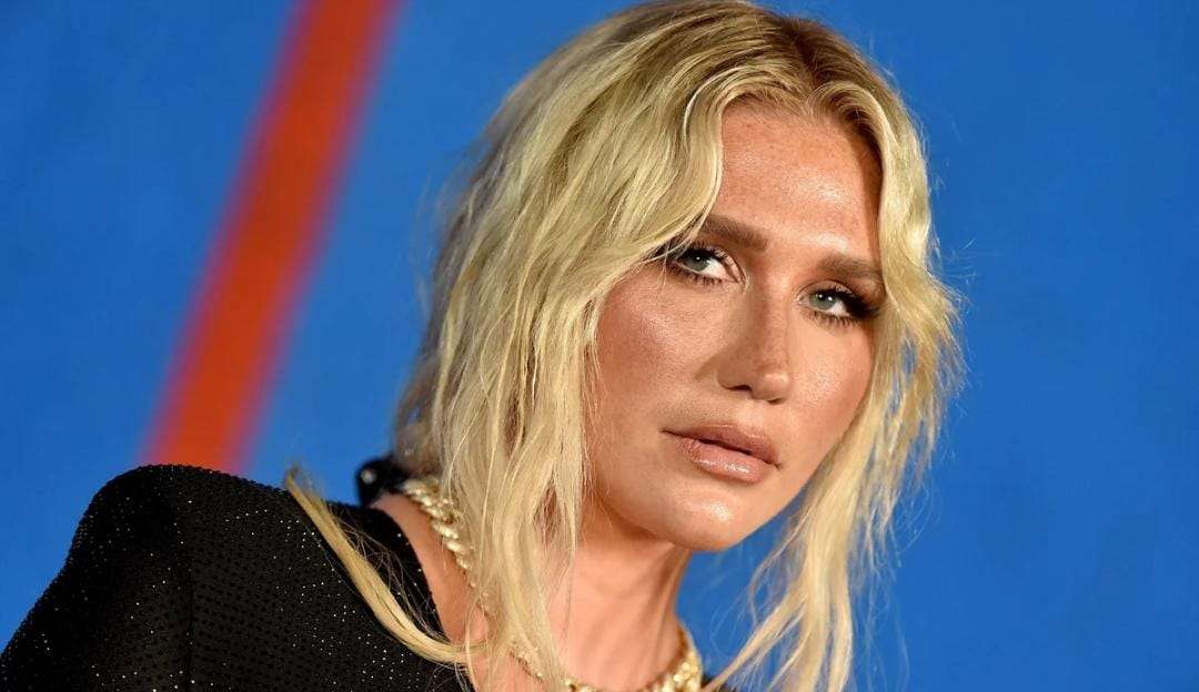 Após batalha judicial, Kesha chega a acordo com Dr. Luke Lorena Bueri