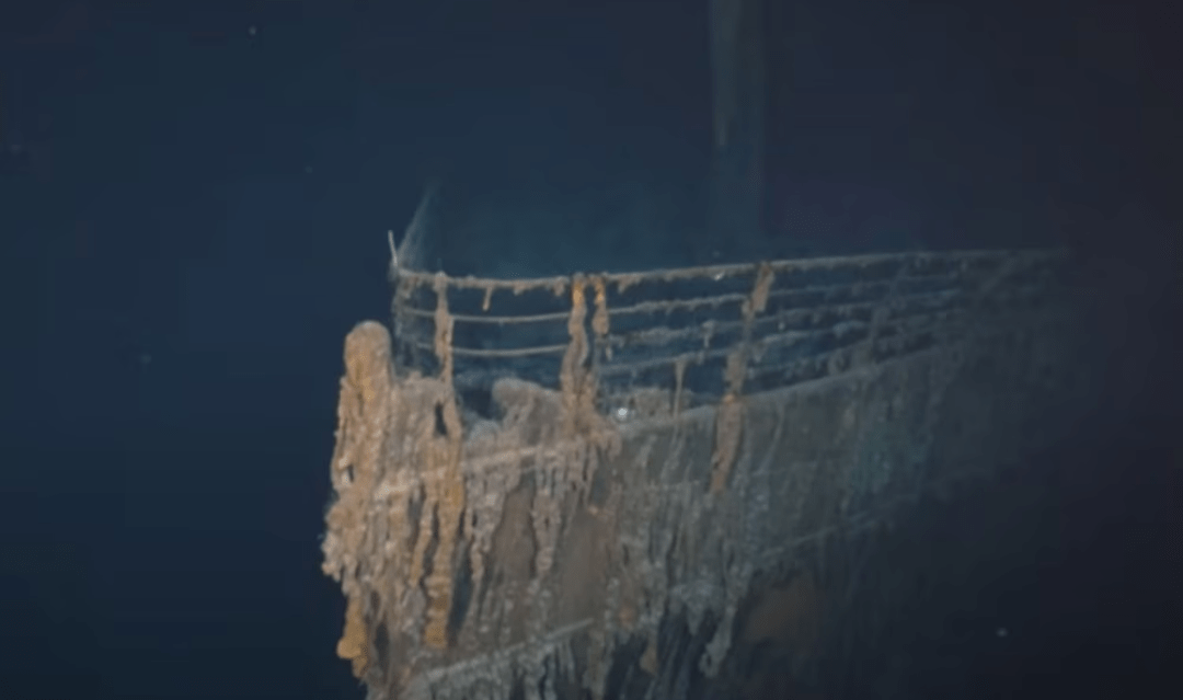 Submarino que levava turistas para ver o Titanic desaparece no Oceano Atlântico