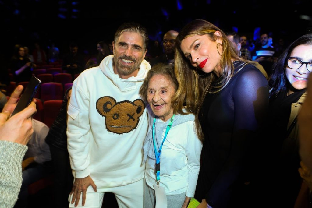 Grazi, Reynaldo, Laura