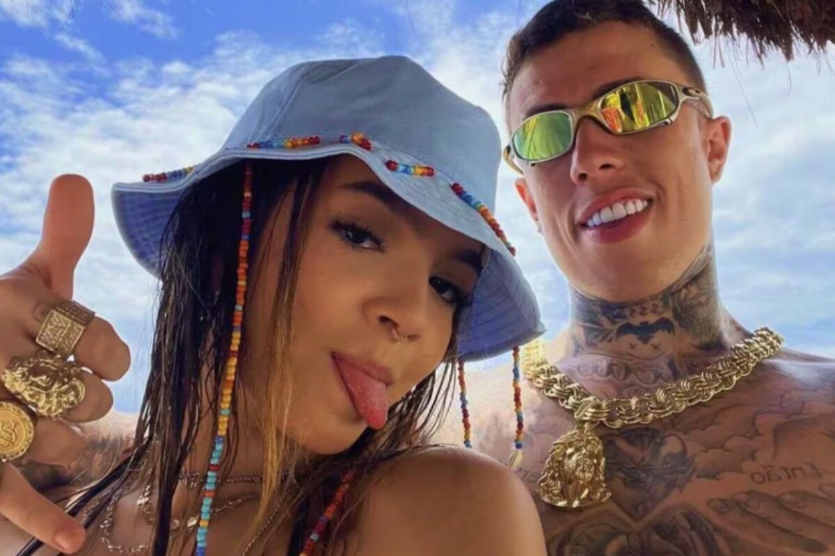 Mel Maia e MC Daniel na praia