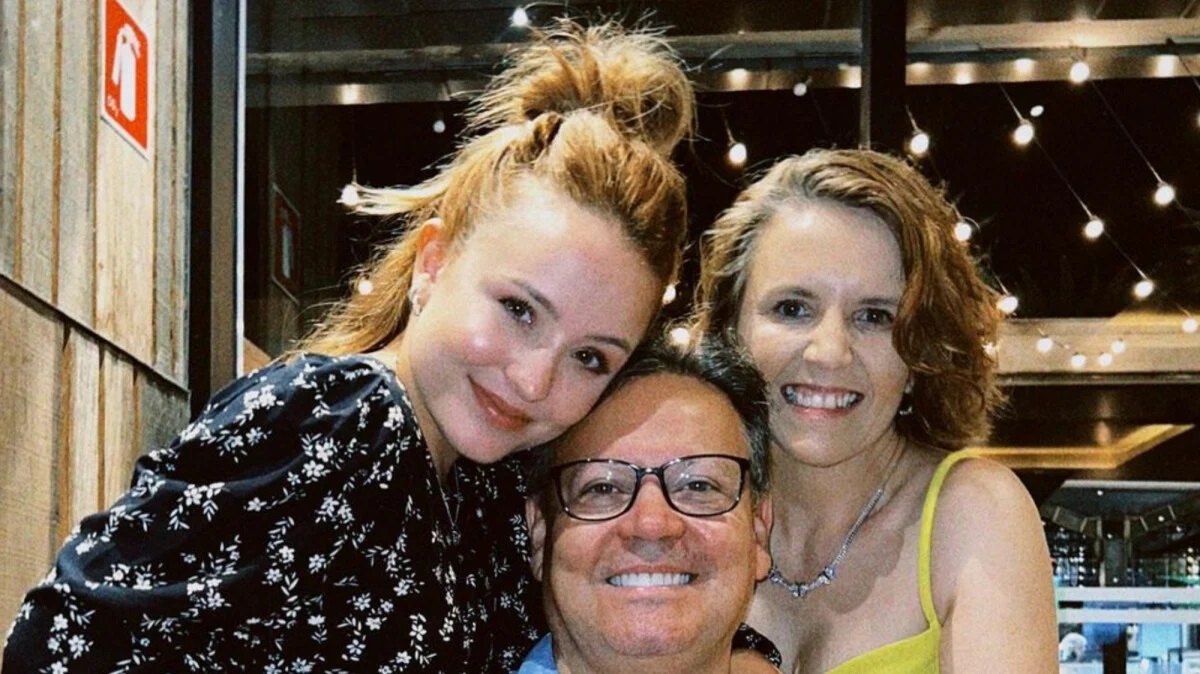 Pais de Larissa Manoela rebatem acusações feitas no ‘Fantástico’: “Nunca quis nada teu”