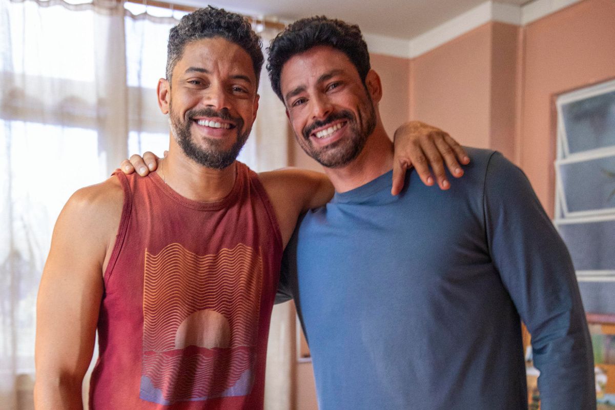 Paulo Lessa e Cauã Reymond juntos nos bastidores de Terra e Paixão