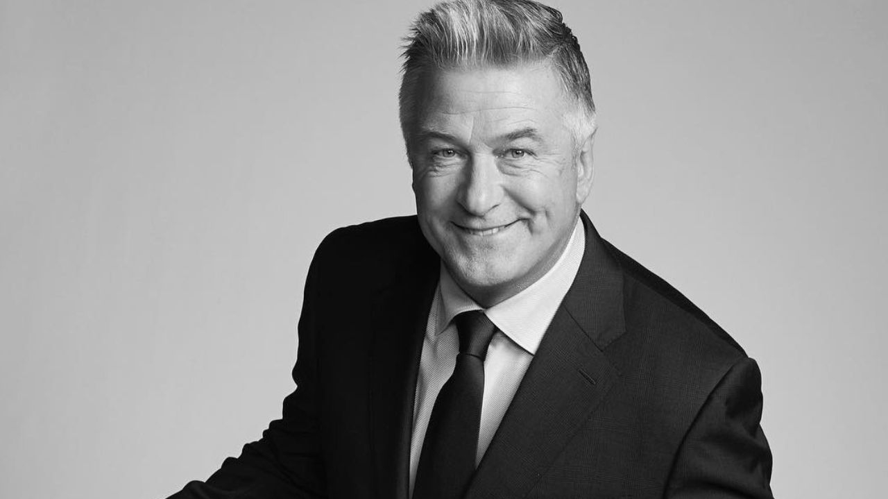 Novo relatório indica que Alec Baldwin disparou arma durante gravações Lorena Bueri