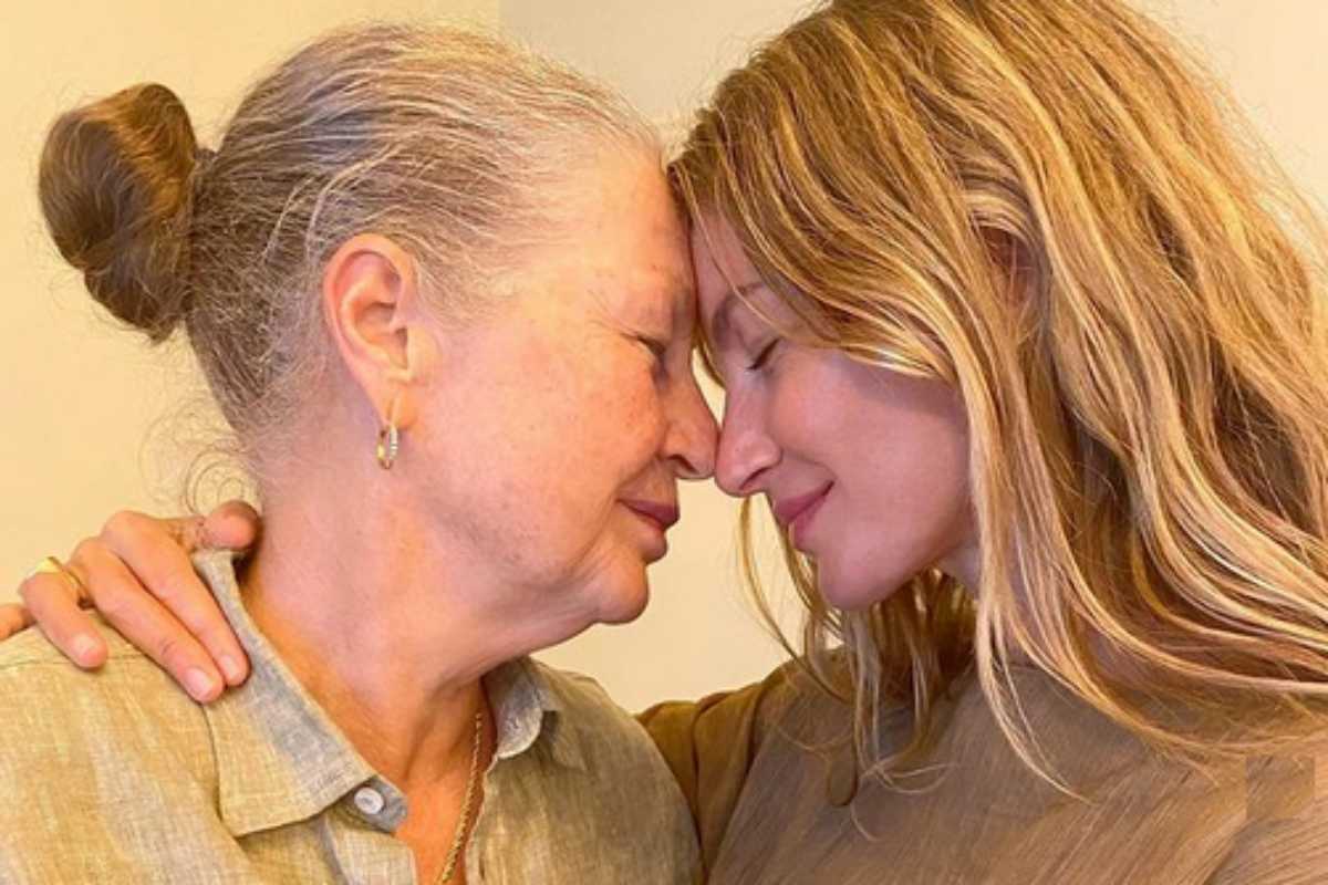 Gisele Bündchen com a mãe