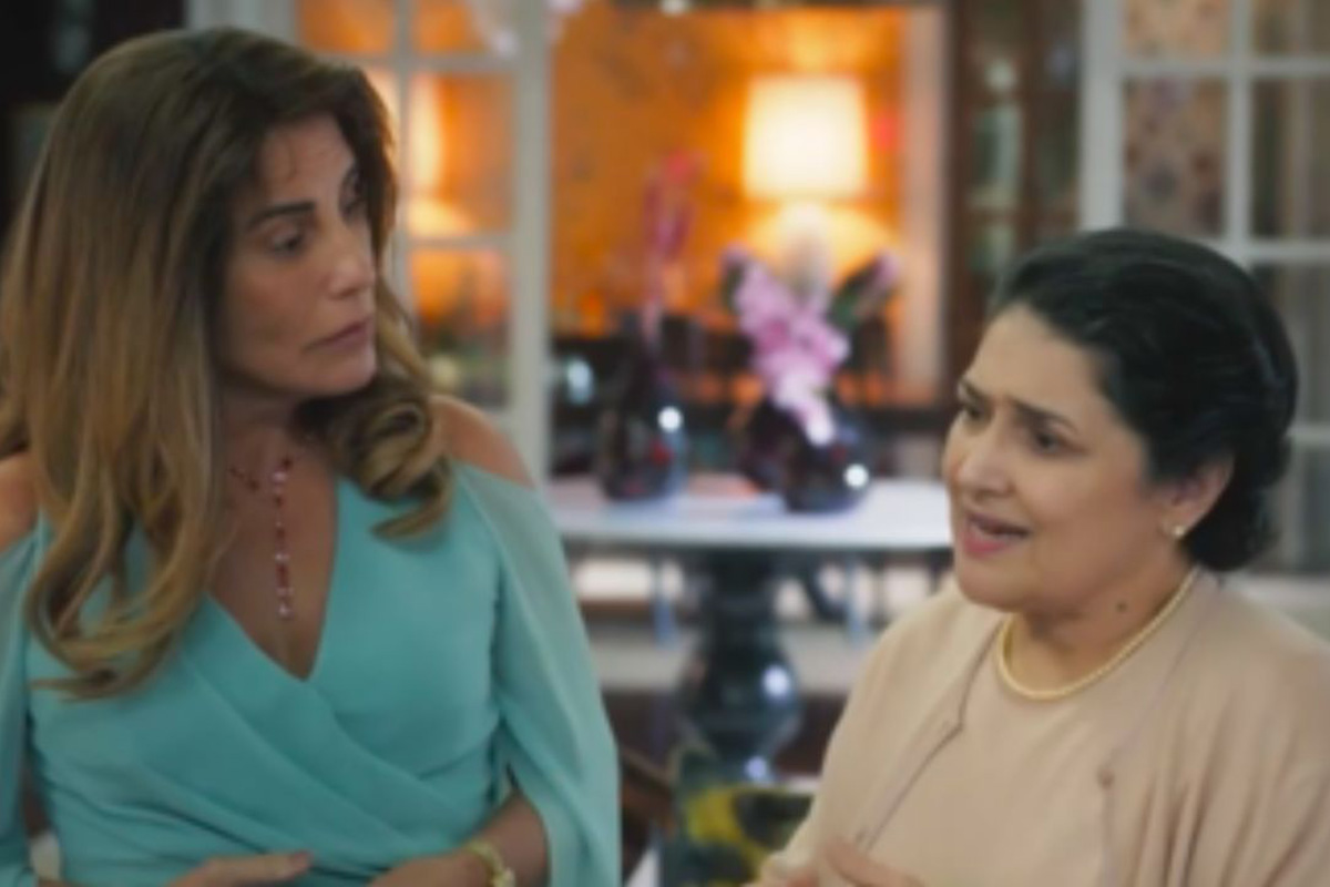 Irene (Gloria Pires) e Angelina (Inez Viana) em Terra e Paixão