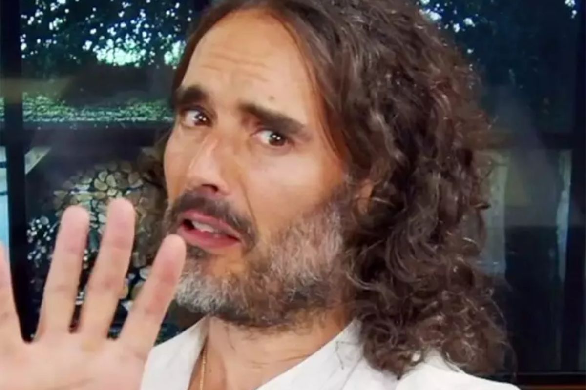 Russel Brand: relações abusivas vem à tona. Saiba mais sobre sequelas que podem ficar nas vítimas (Reprodução/Instagram)
