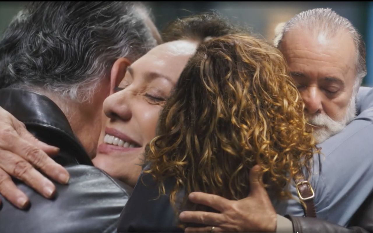 Terra e Paixão: Agatha (Eliane Giardini e Antônio (Tony Ramos)